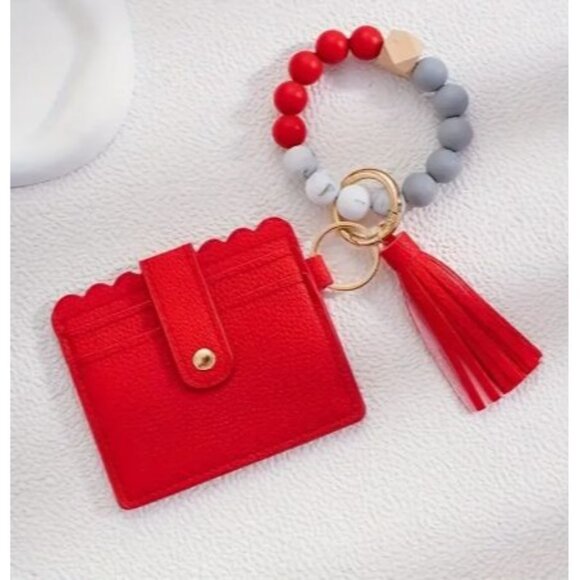 Red Scalloped Cardholder With Beaded Tassel Keychain Wallet Wristlet NEW - Picture 1 of 2
